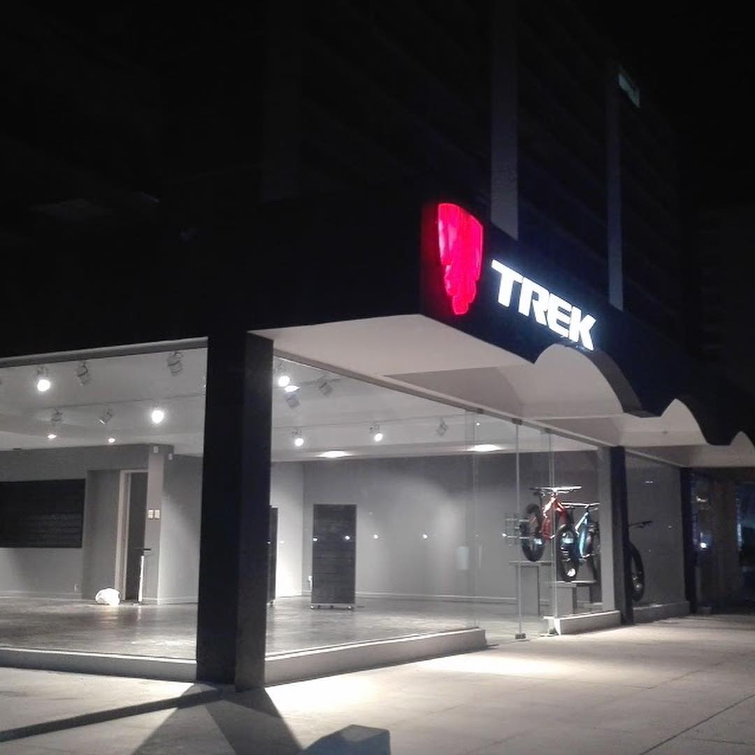 Reforma de local Trek - Montevideo